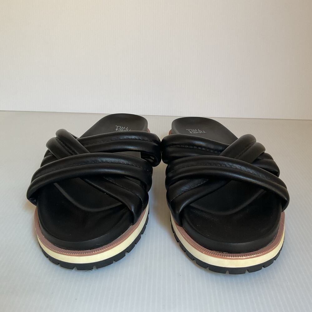Time and Tru Black Cross Strap Slide Sandals Size 8  Summer Vacation Beach - Picture 3 of 6